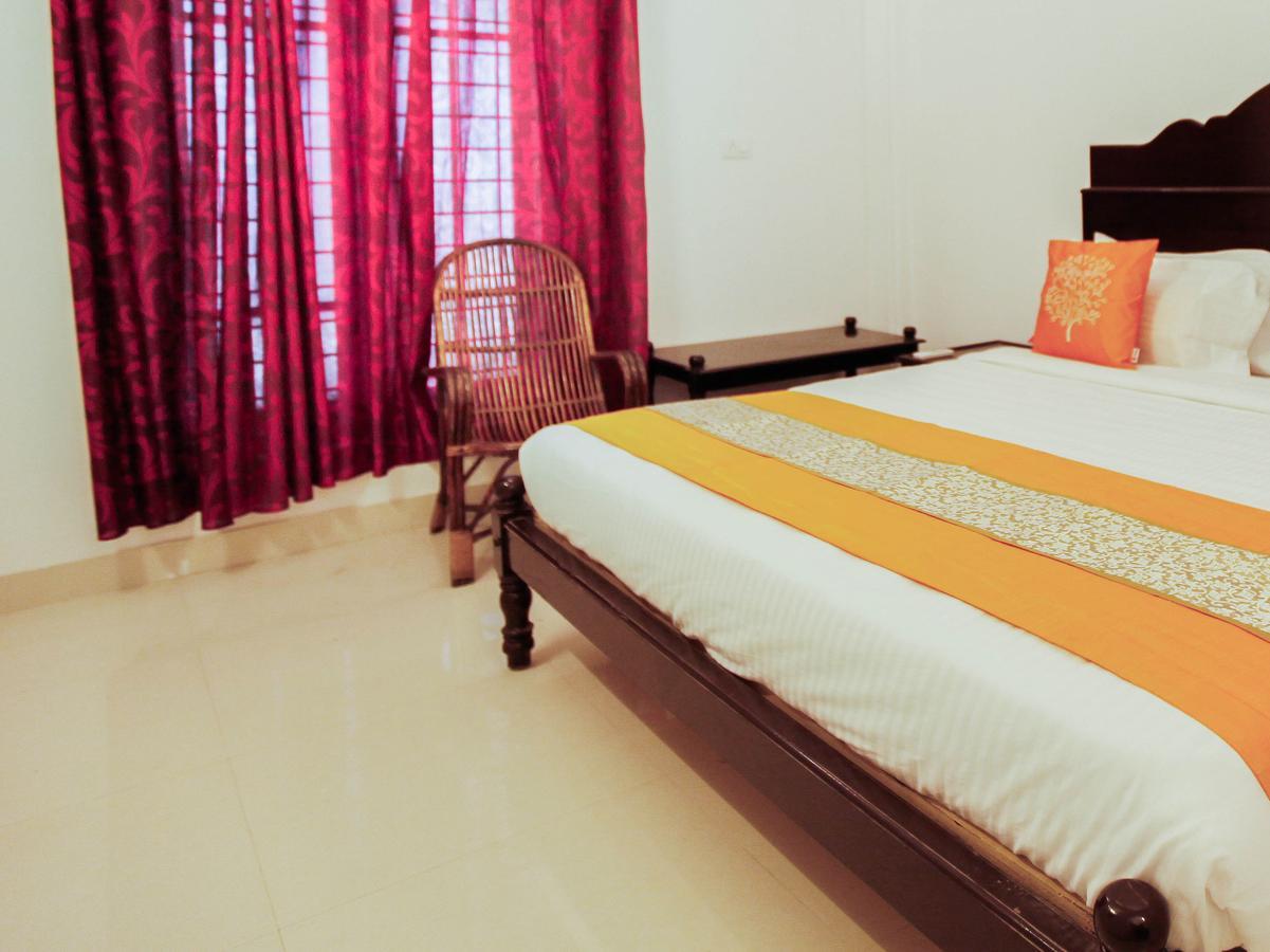 Oyo 4867 Royal Homes Alappuzha Exteriör bild