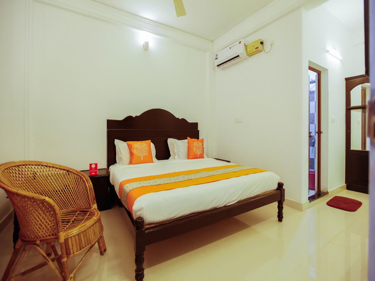 Oyo 4867 Royal Homes Alappuzha Exteriör bild